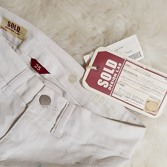 EMBROIDERED Aztec Tribal Navaho Southwest Jeans NWT by Design Lab Only 1 left - Picture 5 of 9